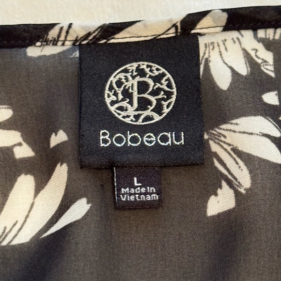 Bobeau Sleeveless Top - Picture 2 of 8